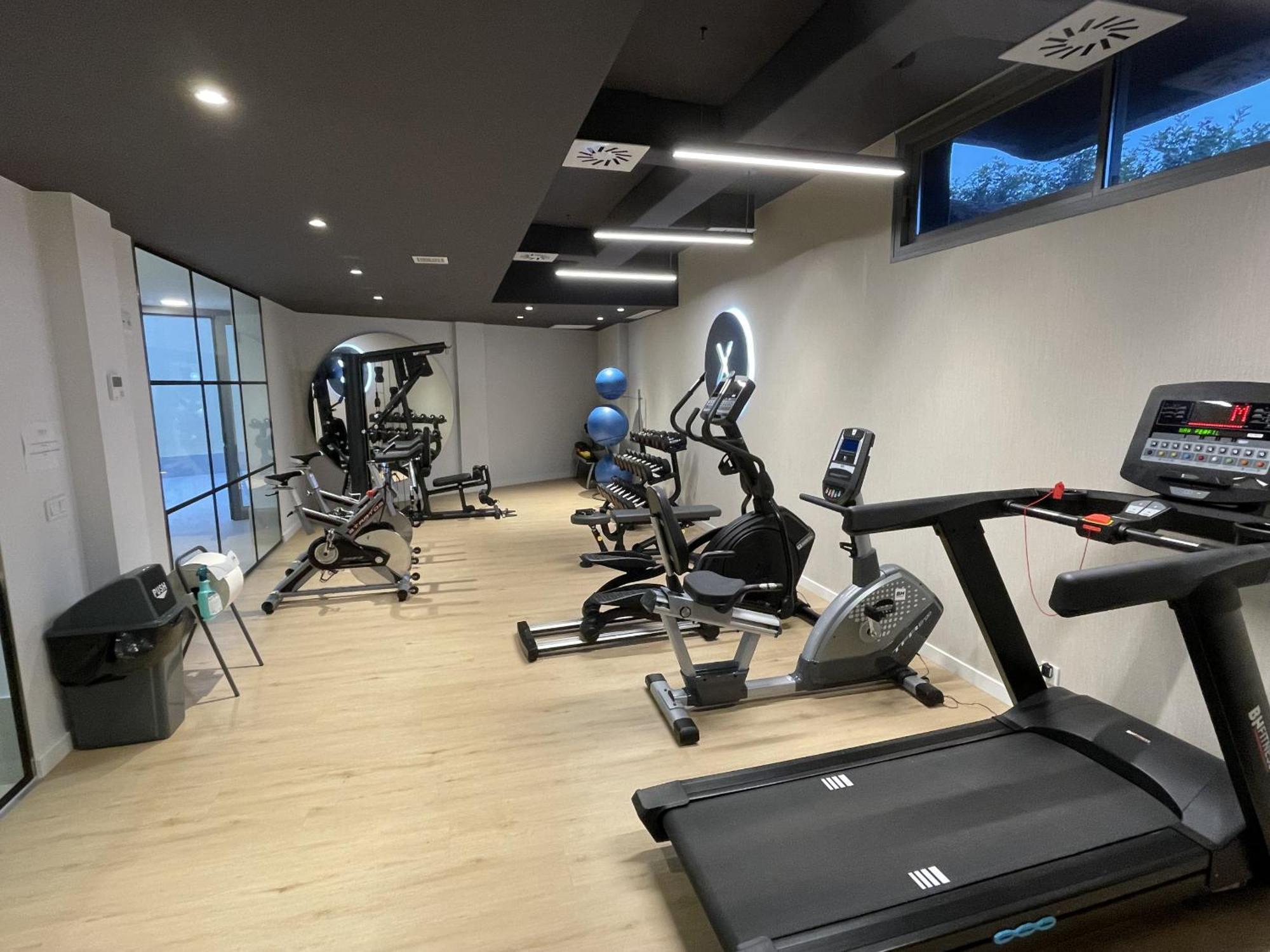 Vivi Homes - Elies House Pool, Gym, Spa & Sea View El Faro Kültér fotó