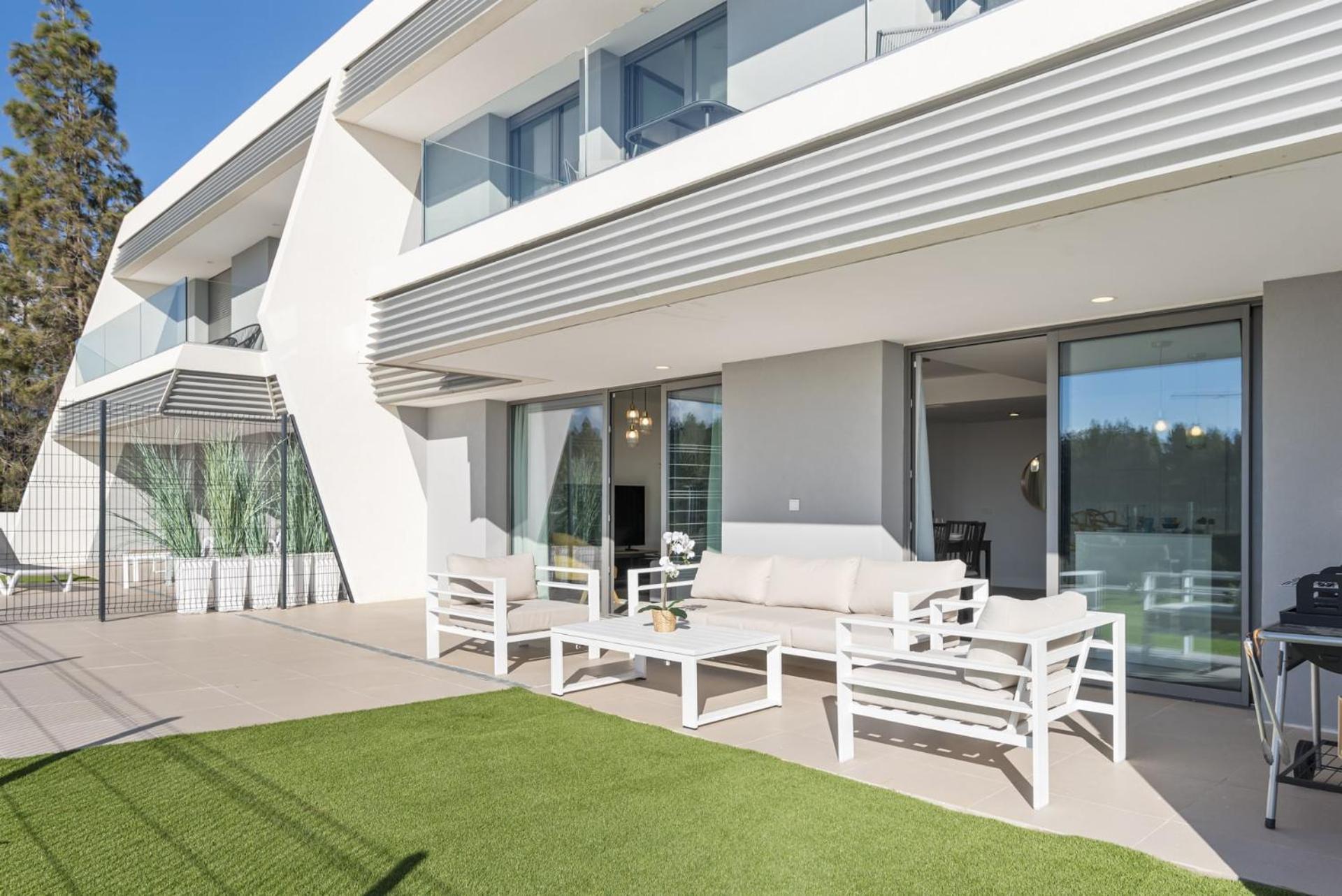 Vivi Homes - Elies House Pool, Gym, Spa & Sea View El Faro Kültér fotó